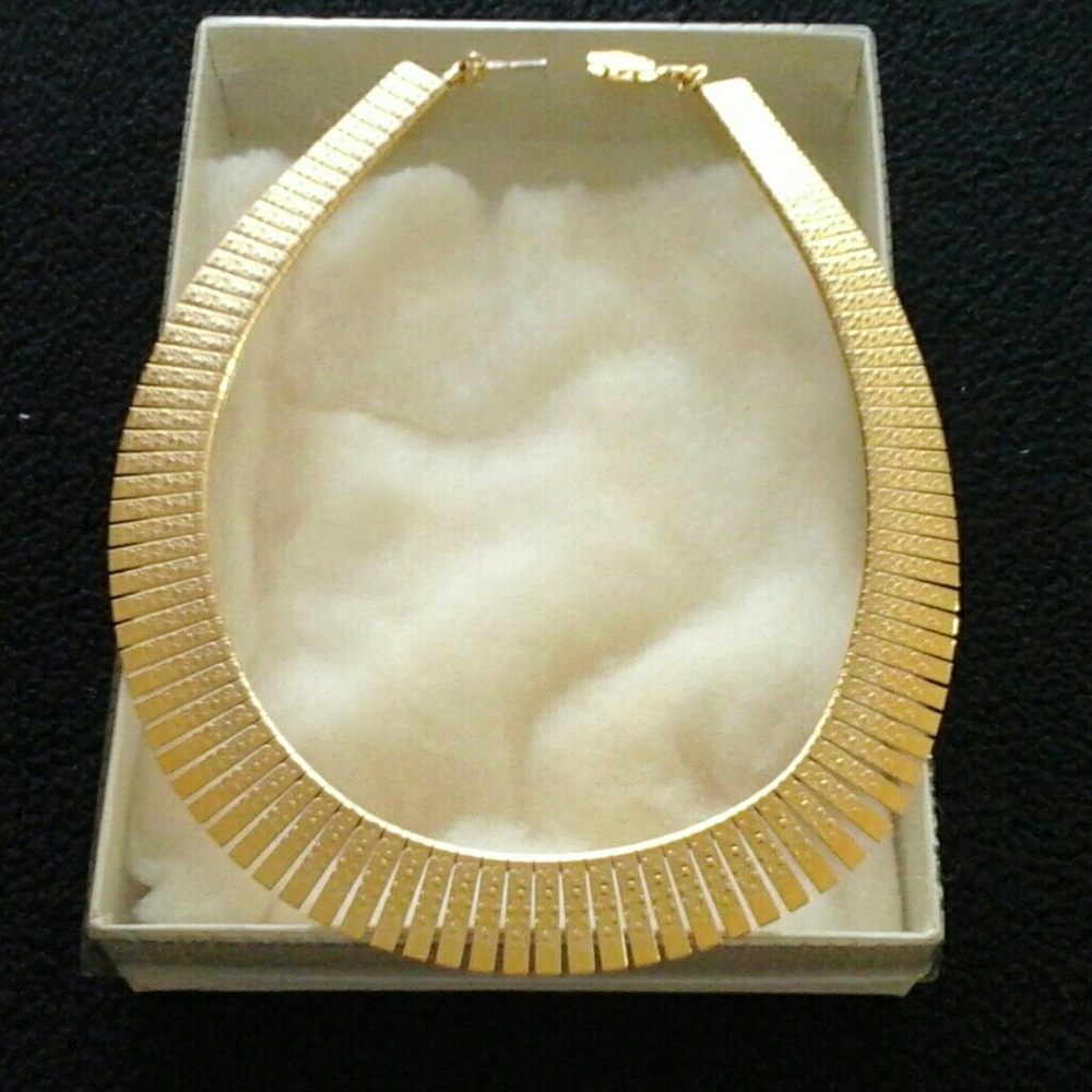 Vintage faux gold necklace